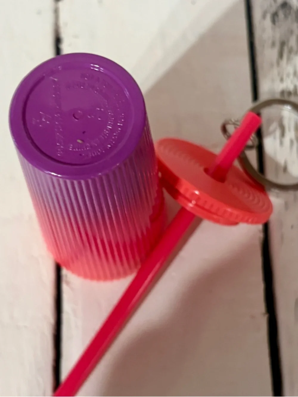 NWT Starbucks Pink to Purple Ombre Pleated Cold Cup Keychain